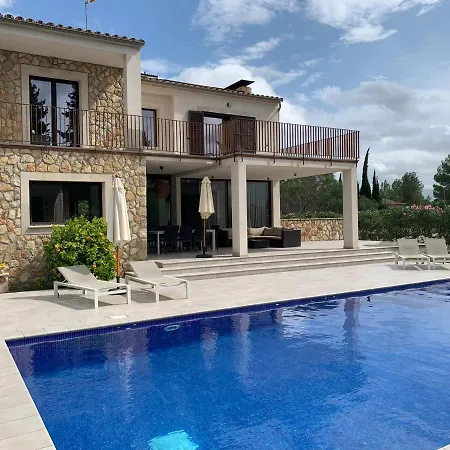 Villa Trebol