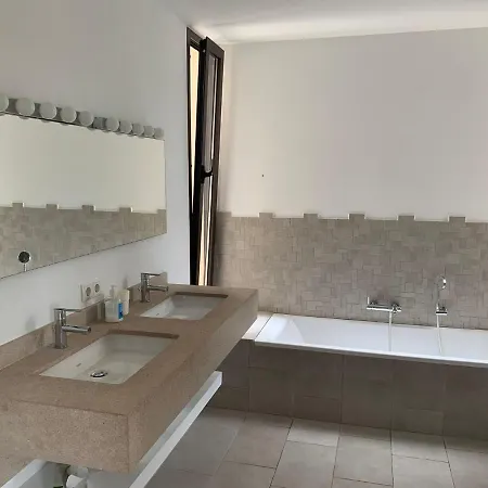 Trebol Villa
